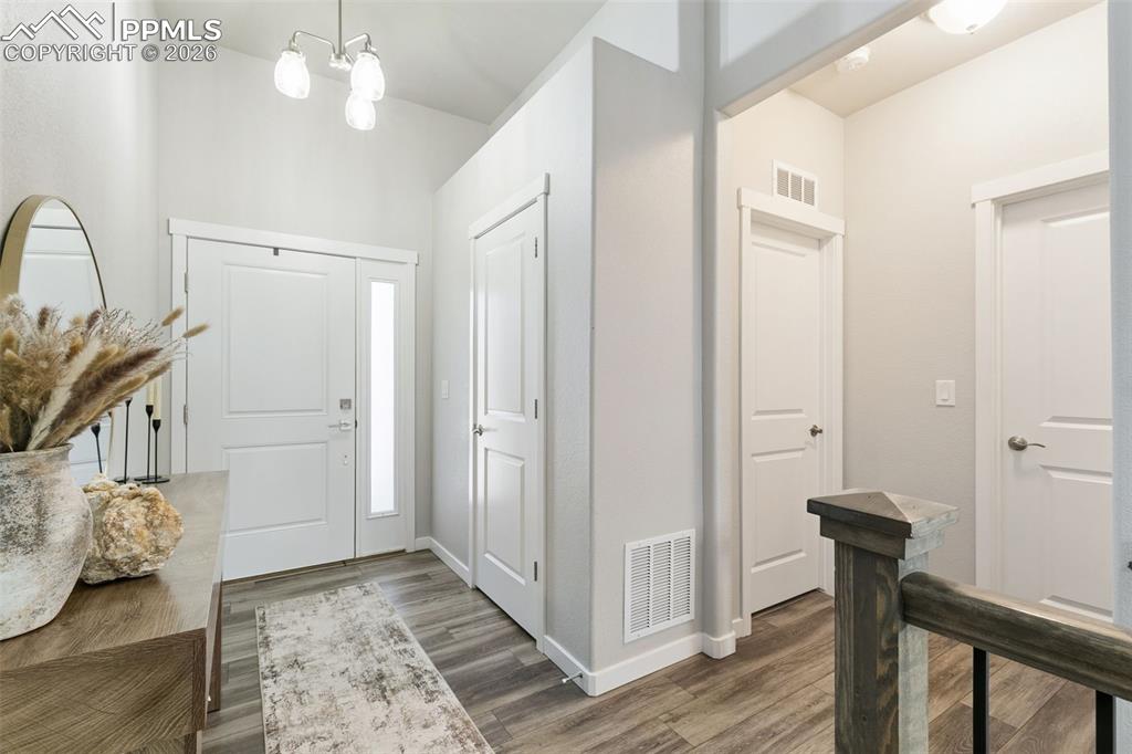 Image 12 of 24: 2 Extra Bedrooms Upstairs