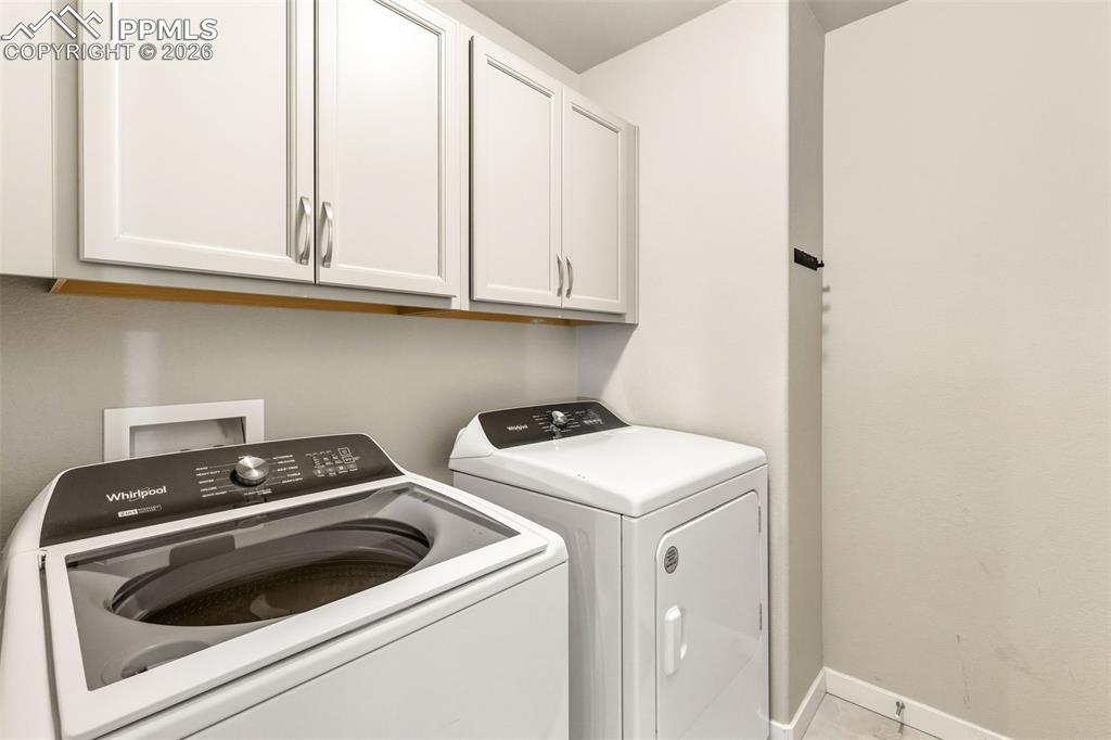 Image 14 of 24: Main Level Laundry