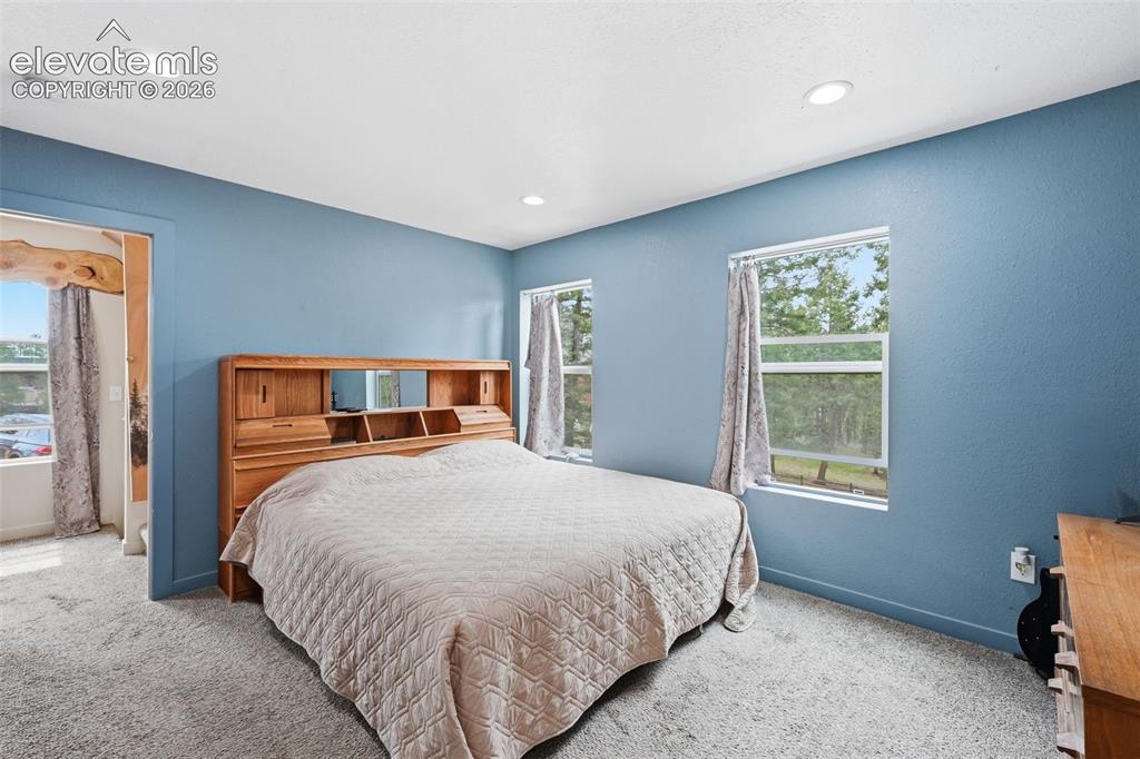Image 12 of 35: Bedroom