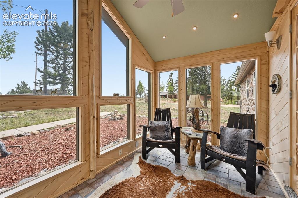 Image 3 of 35: Sun Room