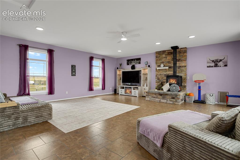 Image 14 of 50: Family Room