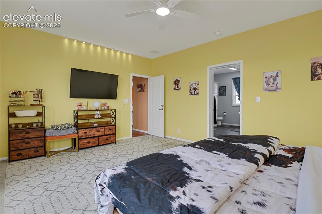 Image 18 of 50: Master Bedroom