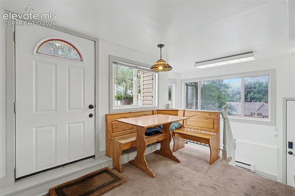 Image 9 of 34: Dining Area