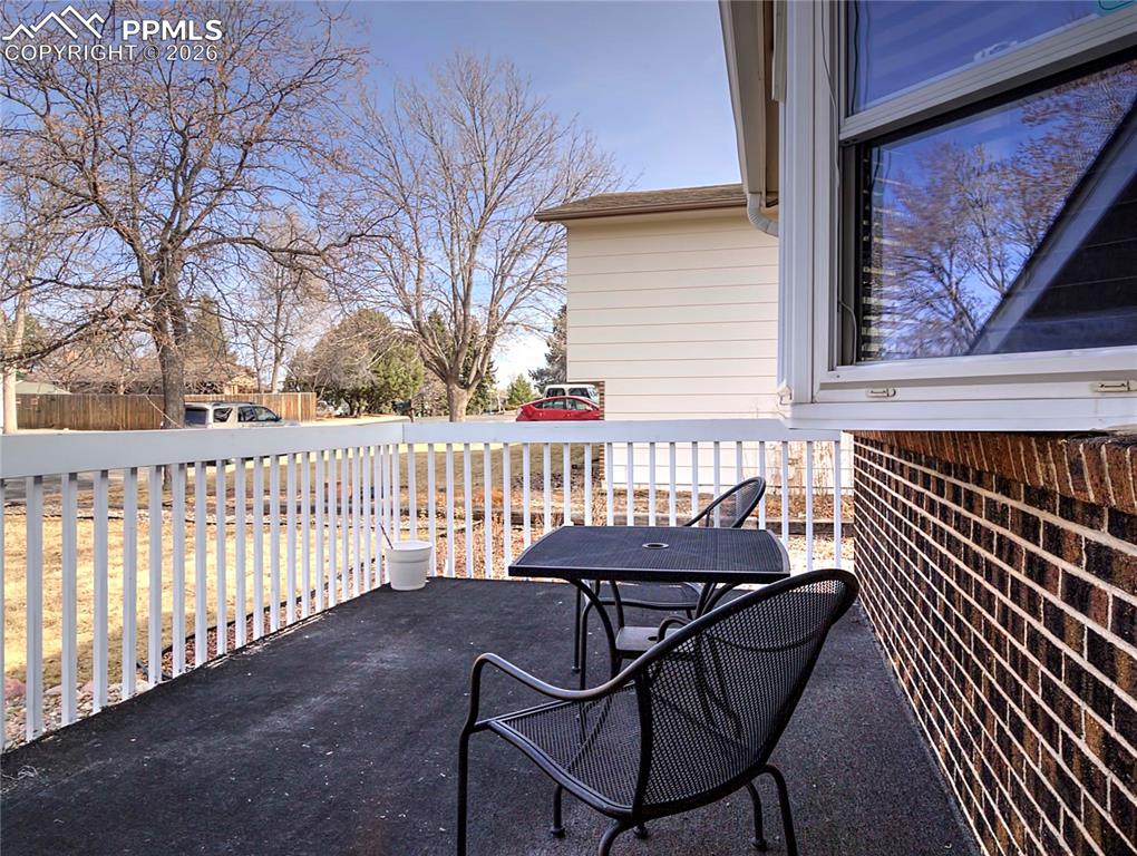 Image 4 of 30: Patio