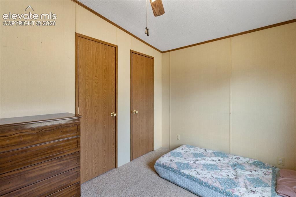 Image 32 of 39: Bedroom