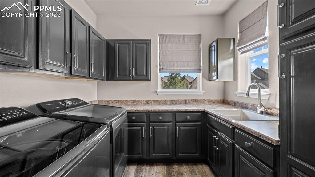 Image 24 of 39: Laundry