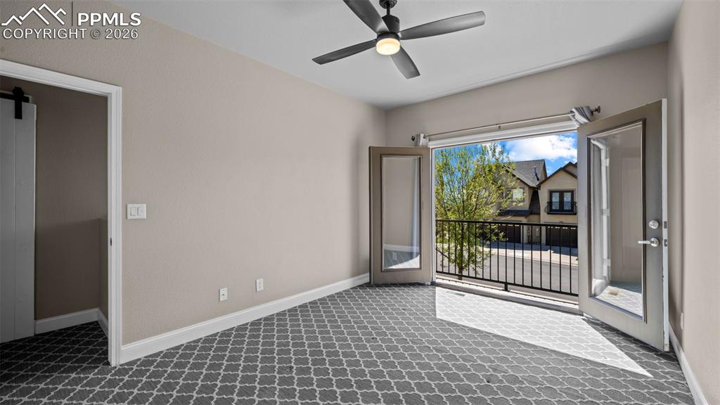 Image 5 of 39: Bedroom