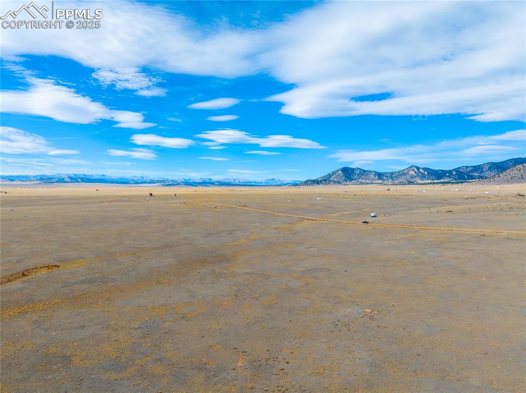 Image 18 of 19: View