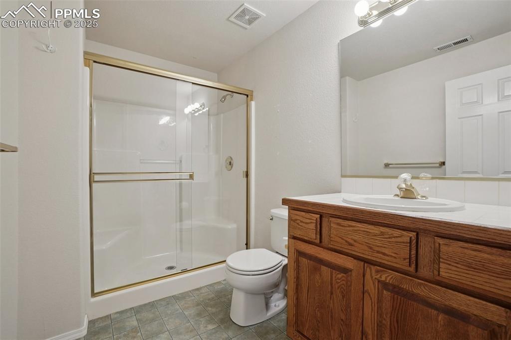 Image 35 of 42: Basement Bathroom