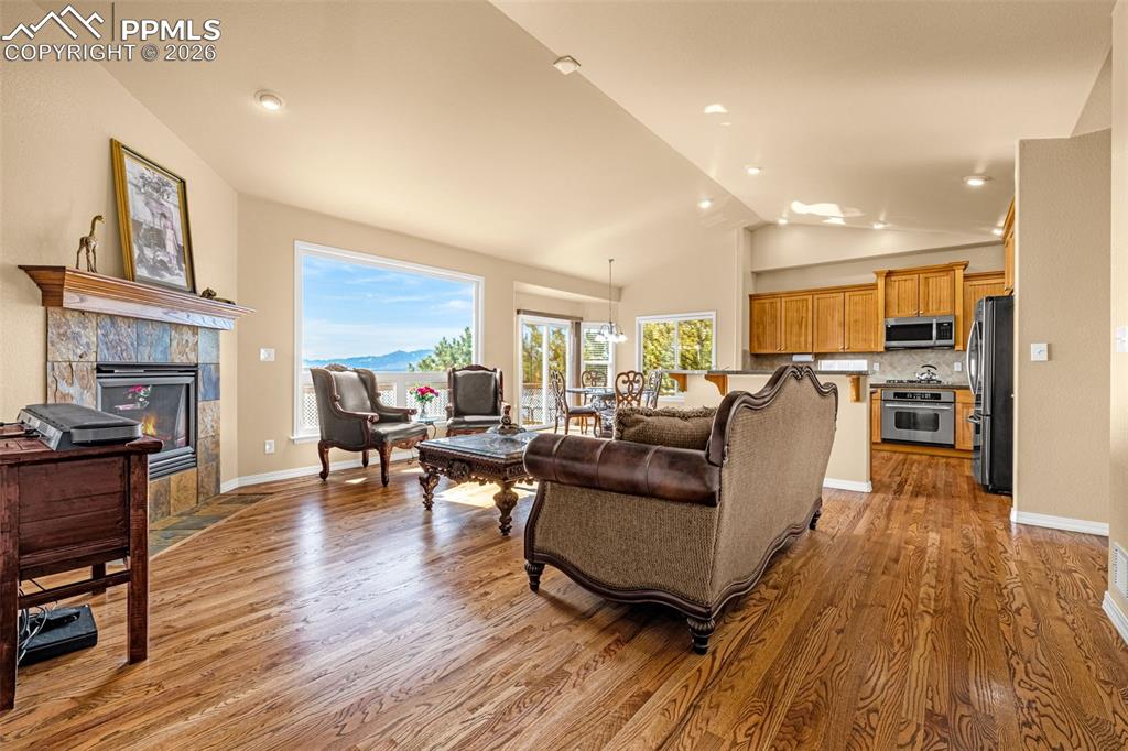 Image 10 of 47: Living Room