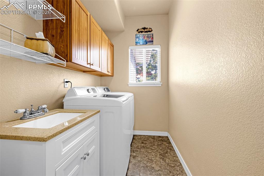 Image 17 of 47: Laundry