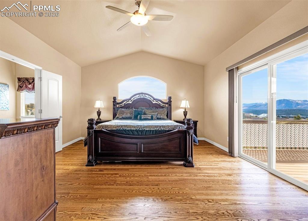 Image 20 of 47: Bedroom