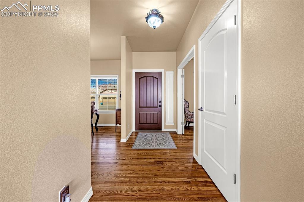 Image 4 of 47: Entrance Foyer