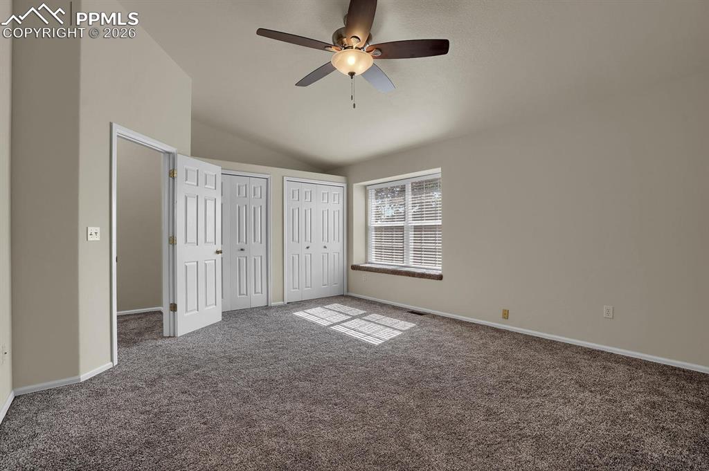 Image 13 of 26: Bedroom