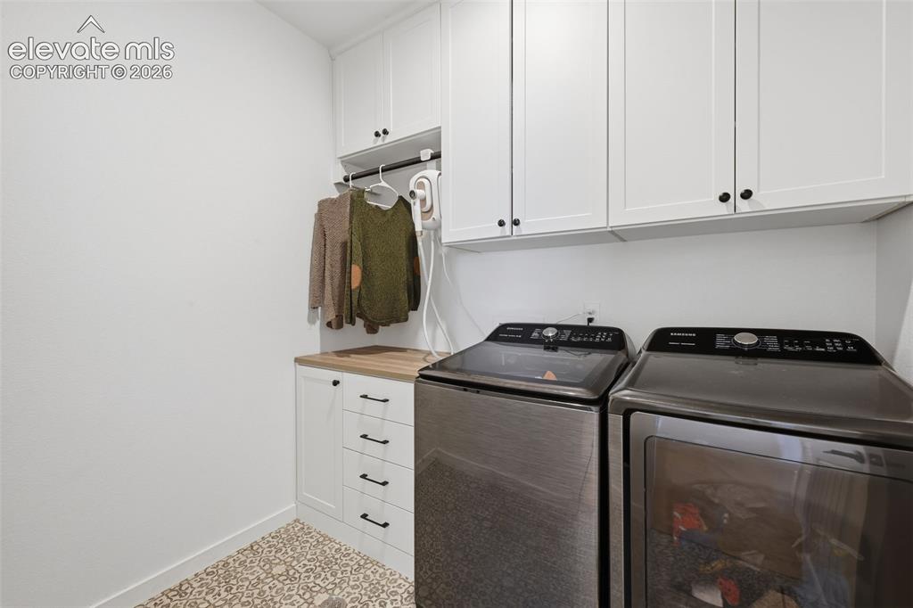 Image 19 of 45: Laundry