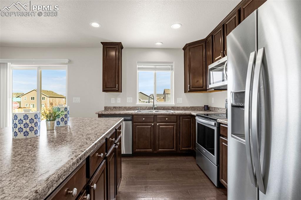 Image 12 of 38: Kitchen