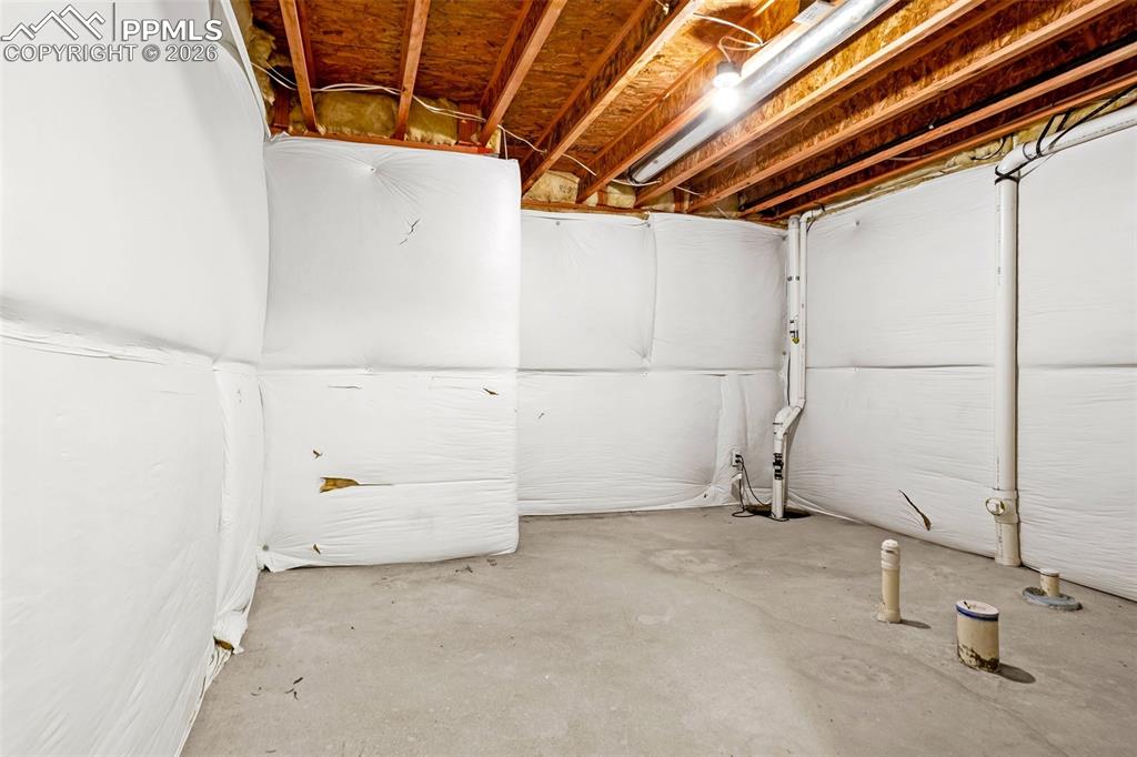 Image 27 of 38: Basement