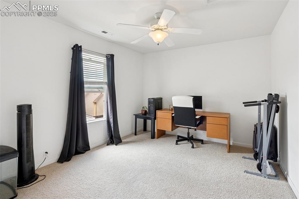 Image 19 of 36: Bedroom