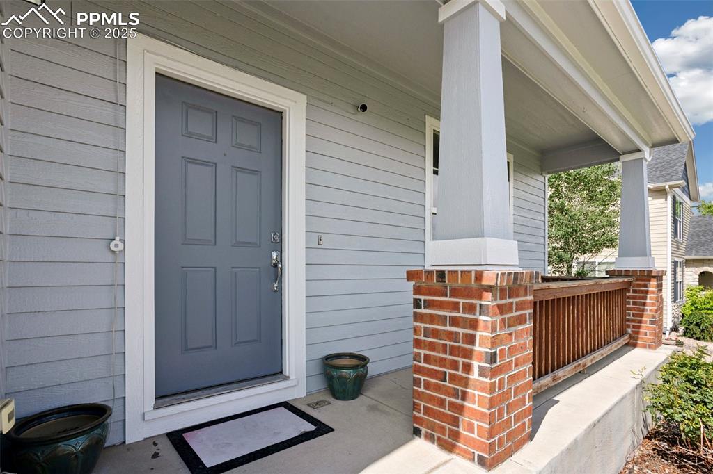 Image 4 of 36: Entry