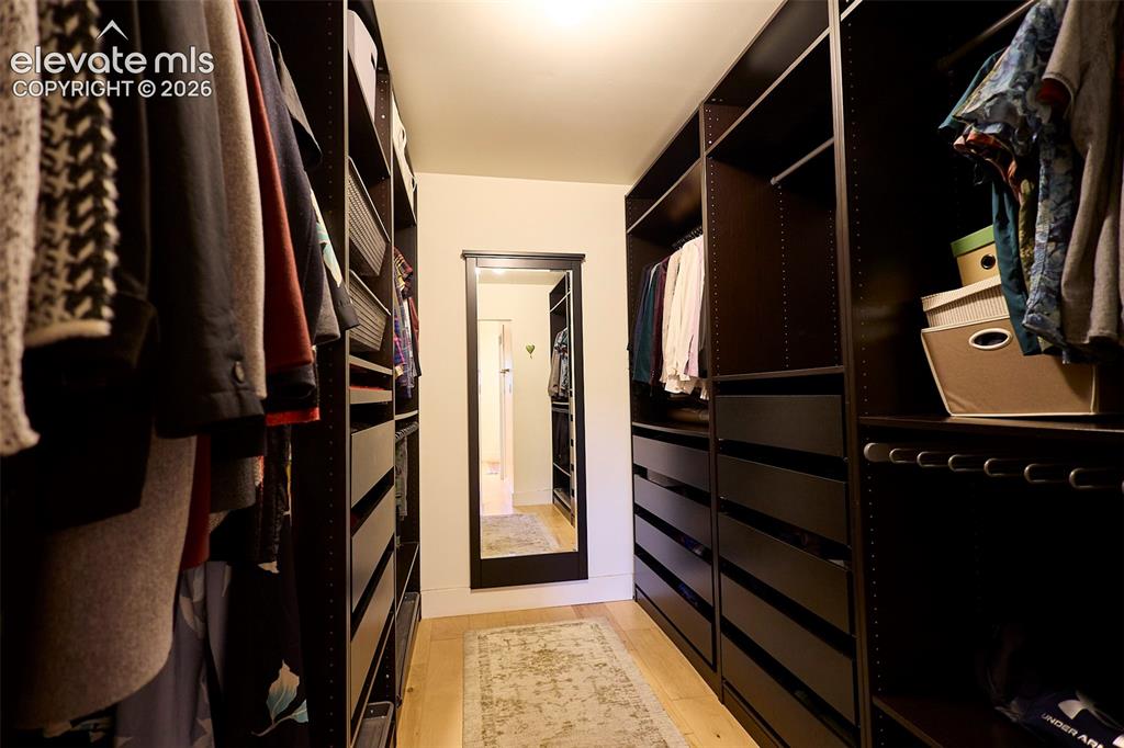Image 24 of 41: Closet