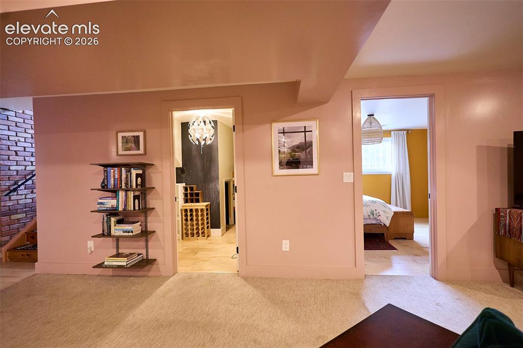Image 30 of 41: Family Room