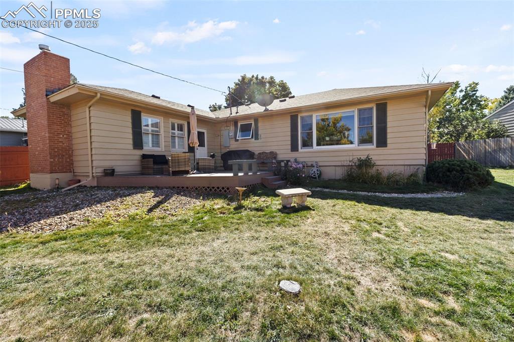 Image 34 of 50: Back of Structure