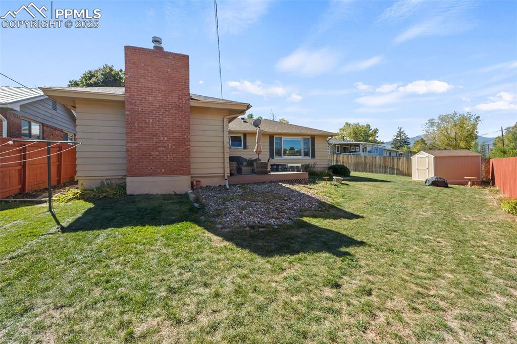 Image 35 of 50: Back of Structure