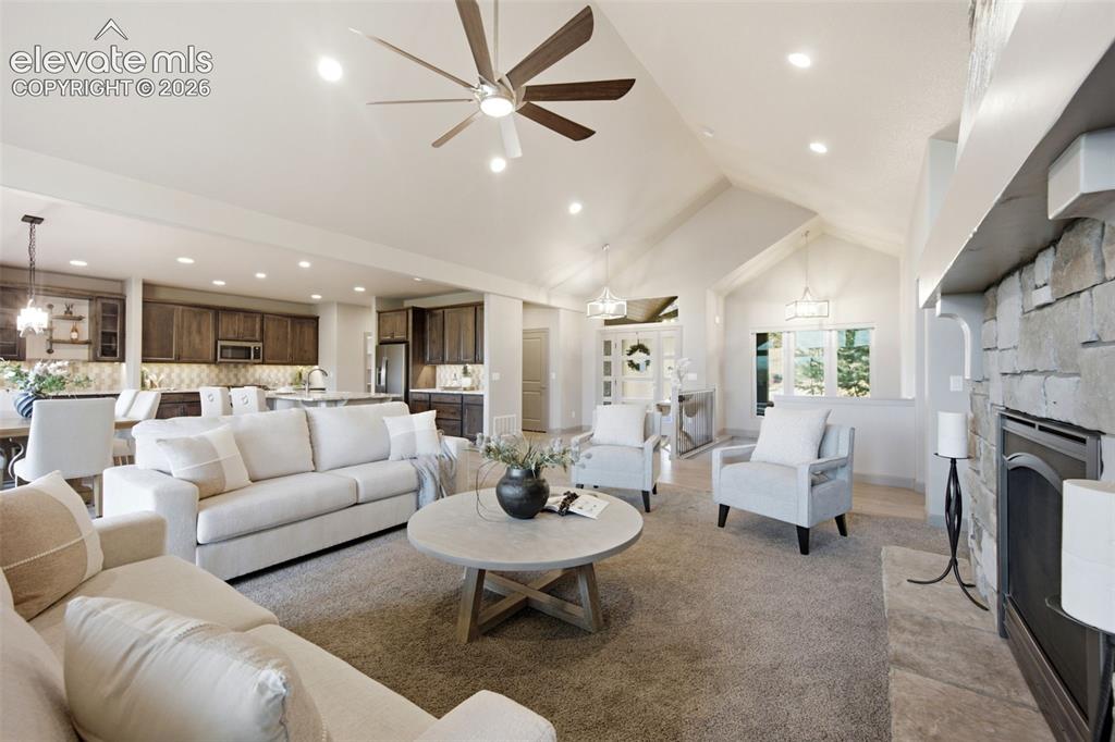 Image 9 of 50: Living Room