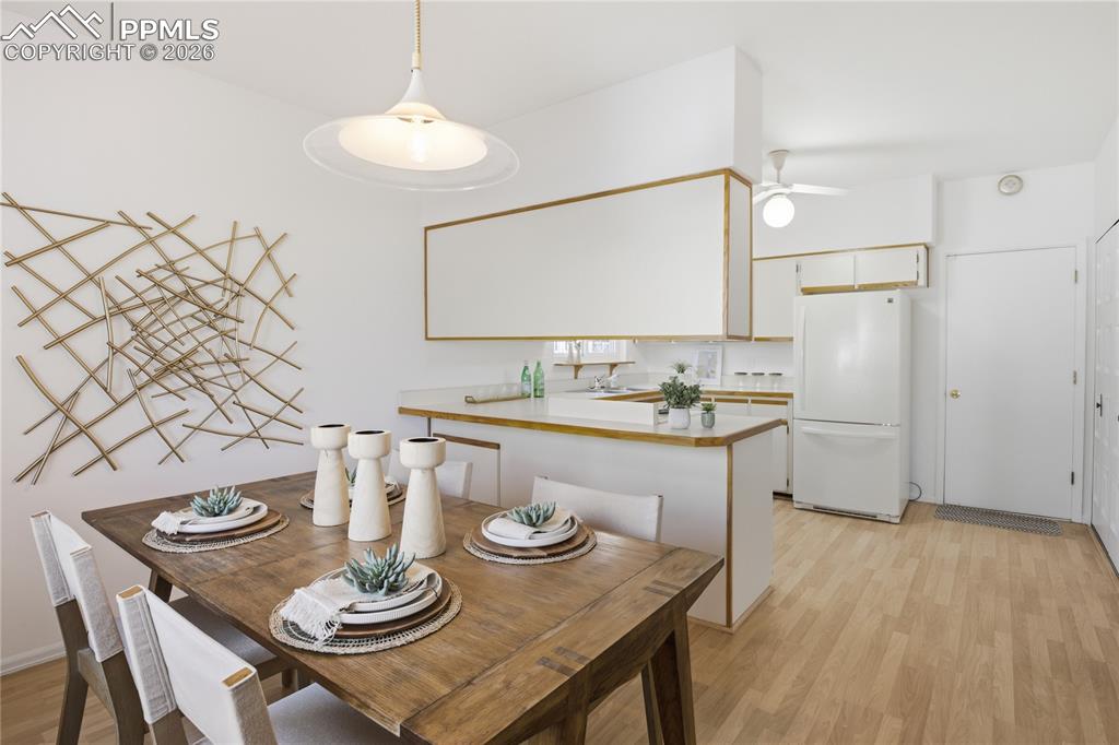 Image 12 of 41: Dining Area