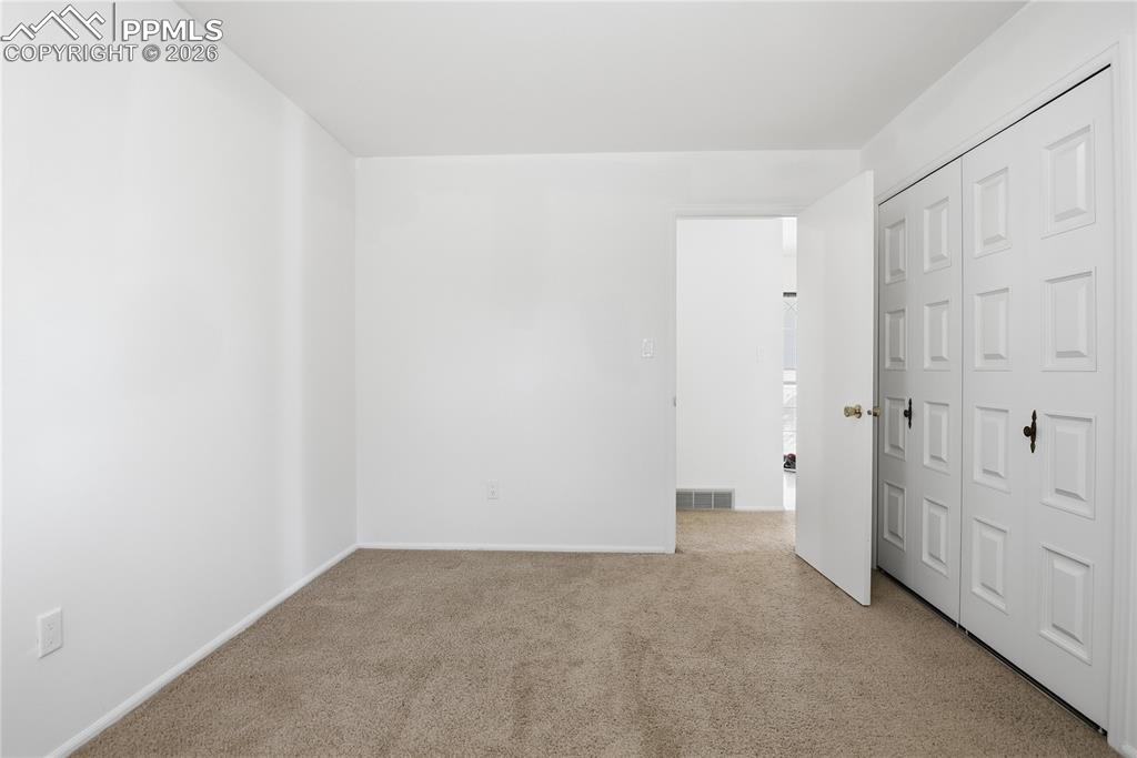 Image 23 of 41: Bedroom