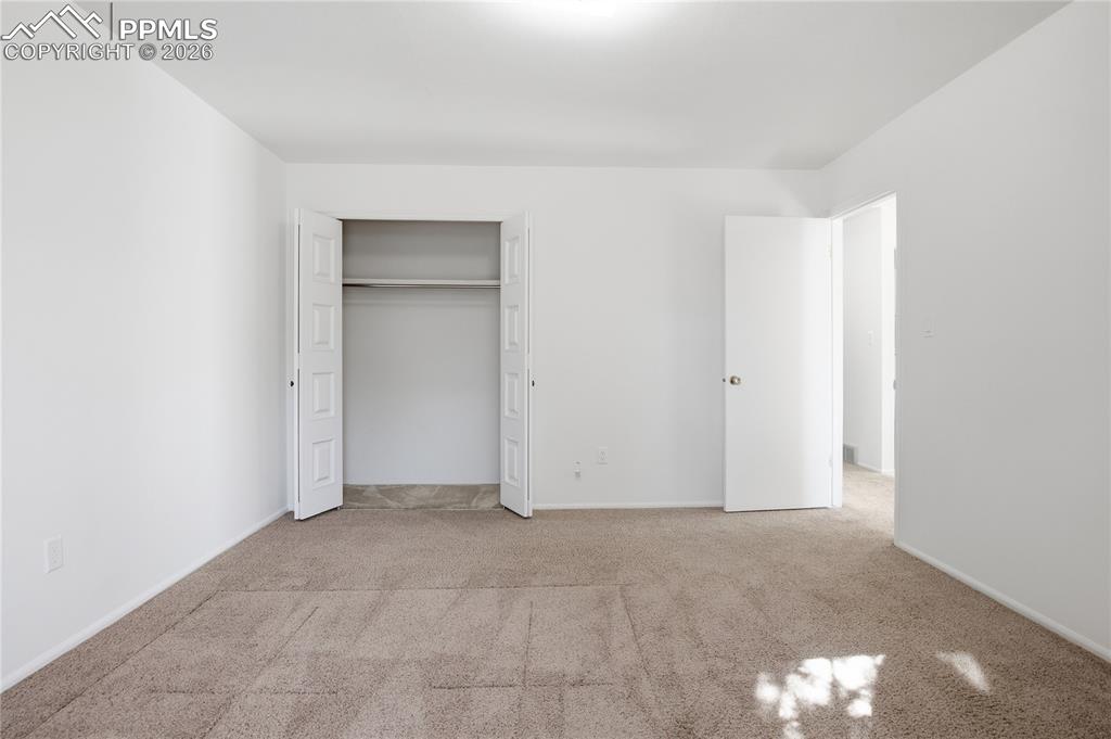 Image 25 of 41: Bedroom