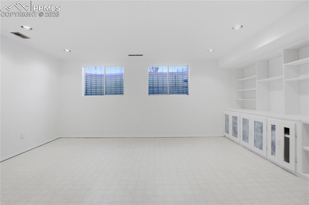 Image 32 of 41: Basement