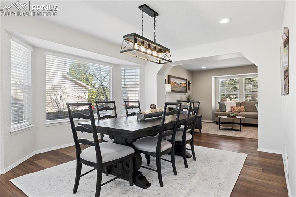 Image 9 of 41: Dining Area