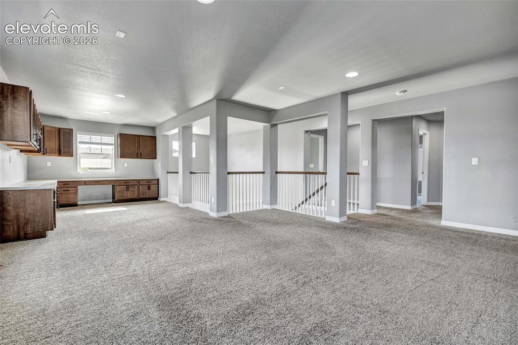 Image 19 of 40: Living Room