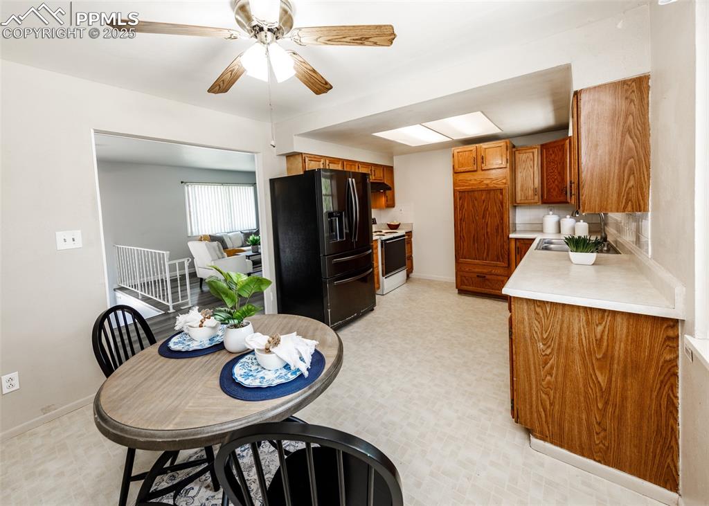 Image 12 of 42: Kitchen