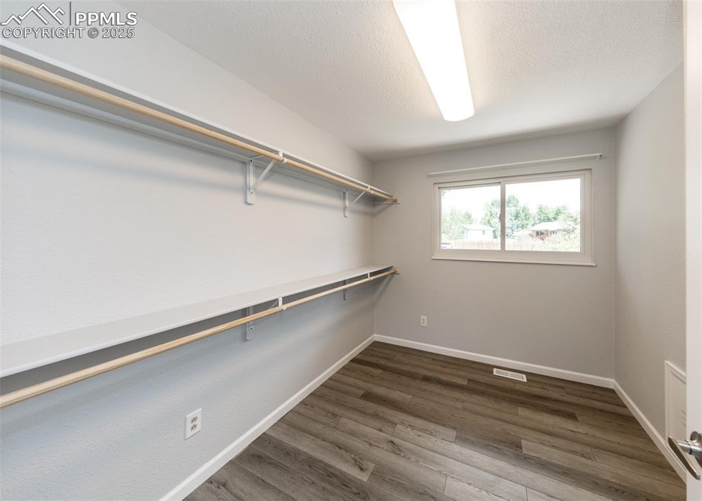 Image 19 of 42: Closet