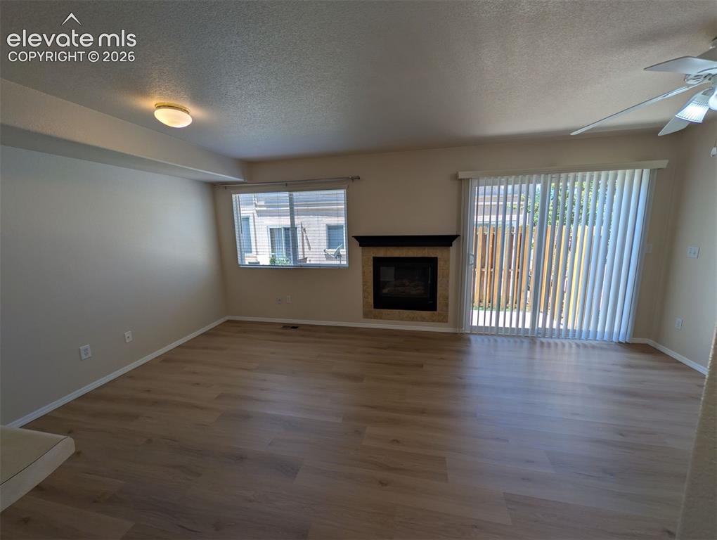 Image 14 of 48: Living Room