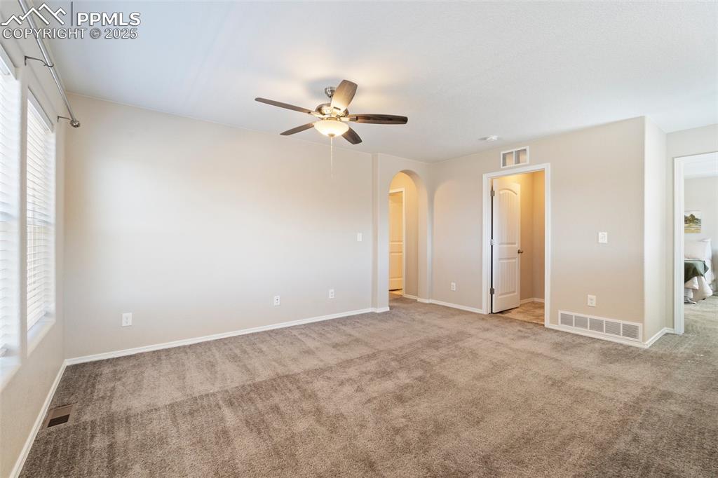 Image 21 of 39: Bedroom