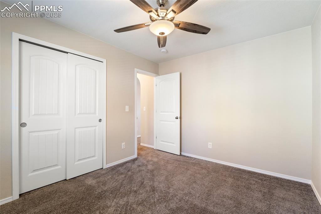 Image 32 of 39: Bedroom