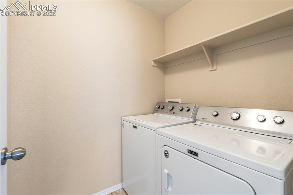 Image 36 of 39: Laundry