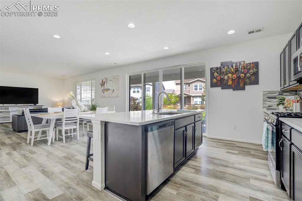 Image 12 of 49: Kitchen