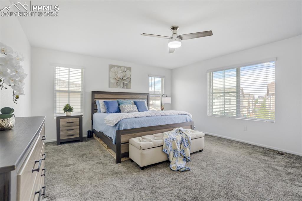 Image 26 of 49: Bedroom