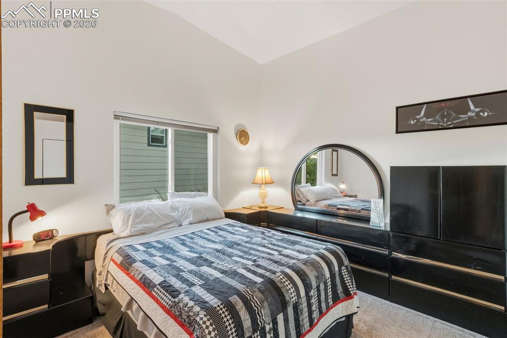 Image 21 of 47: Bedroom