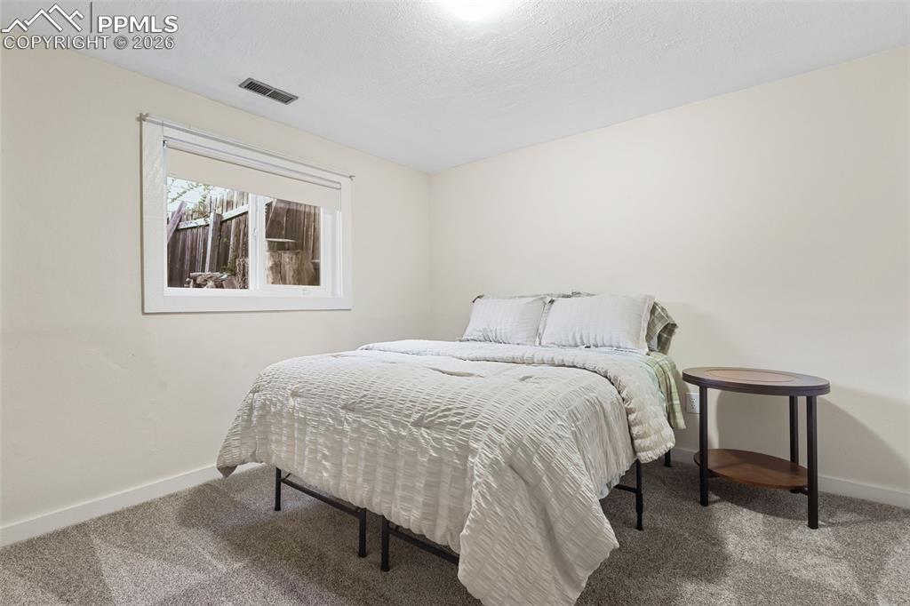 Image 27 of 47: Bedroom