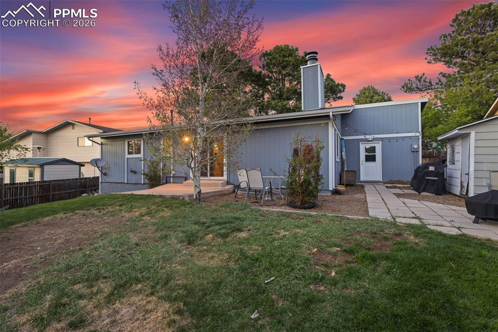 Image 46 of 47: Back of Structure