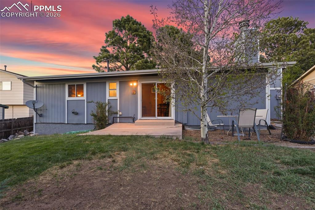 Image 47 of 47: Back of Structure