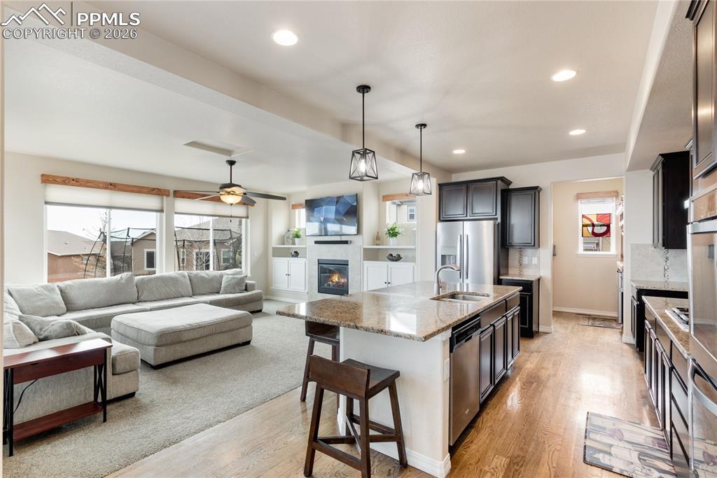 Image 12 of 41: Kitchen