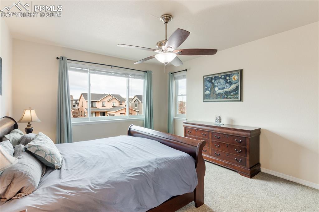 Image 18 of 41: Bedroom