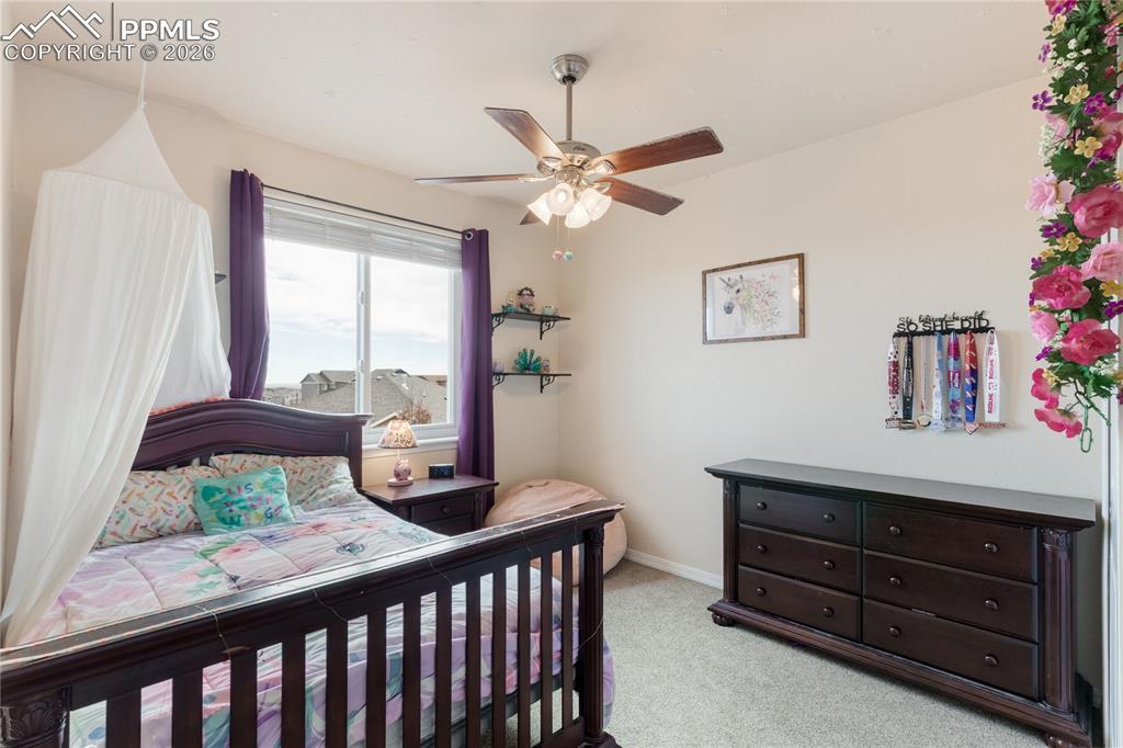 Image 23 of 41: Bedroom