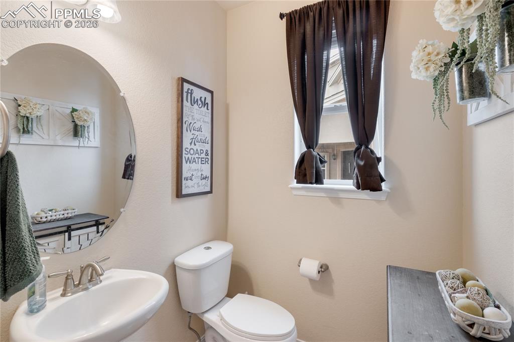 Image 8 of 41: Bathroom